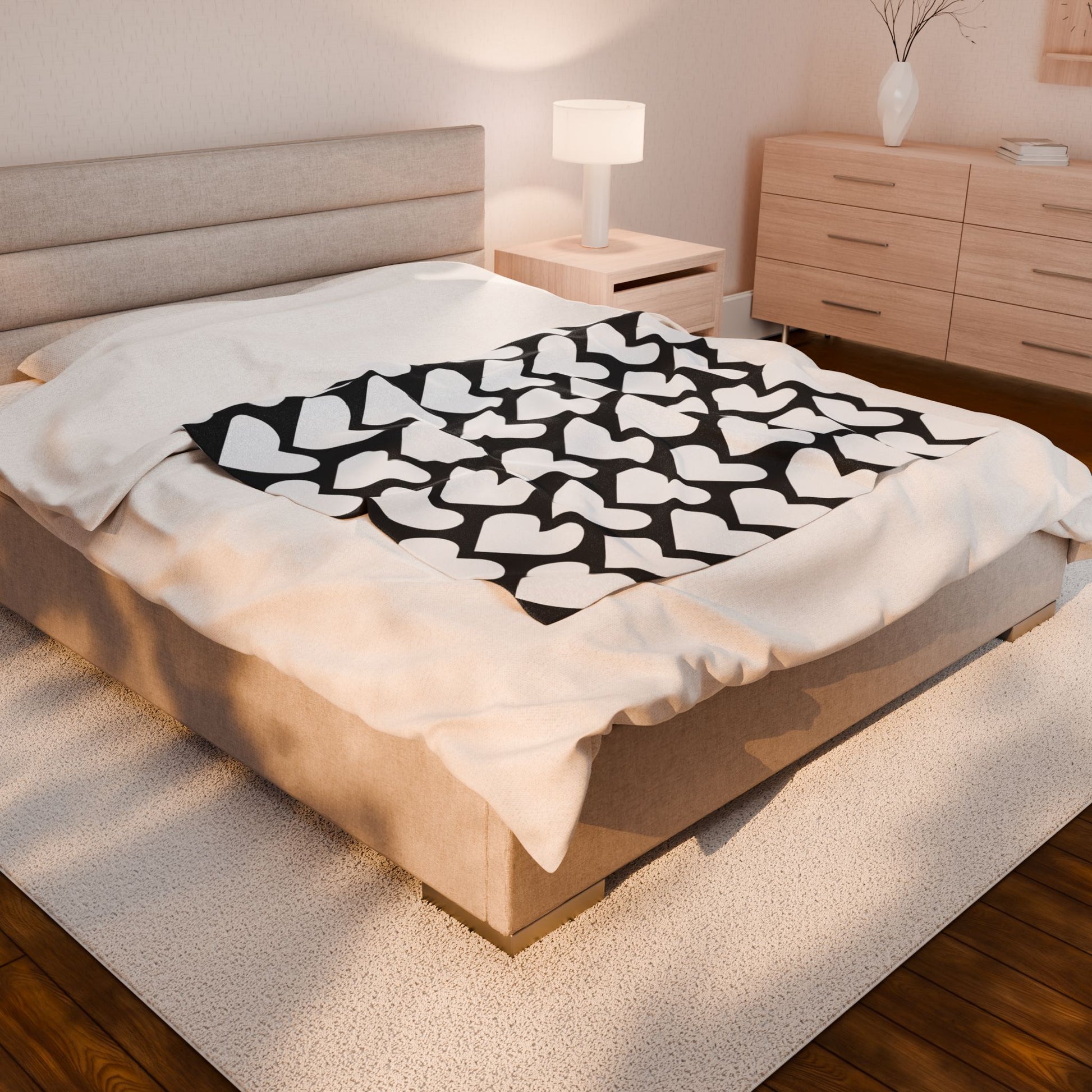 Cozy Heart Print Velveteen Plush Blanket
