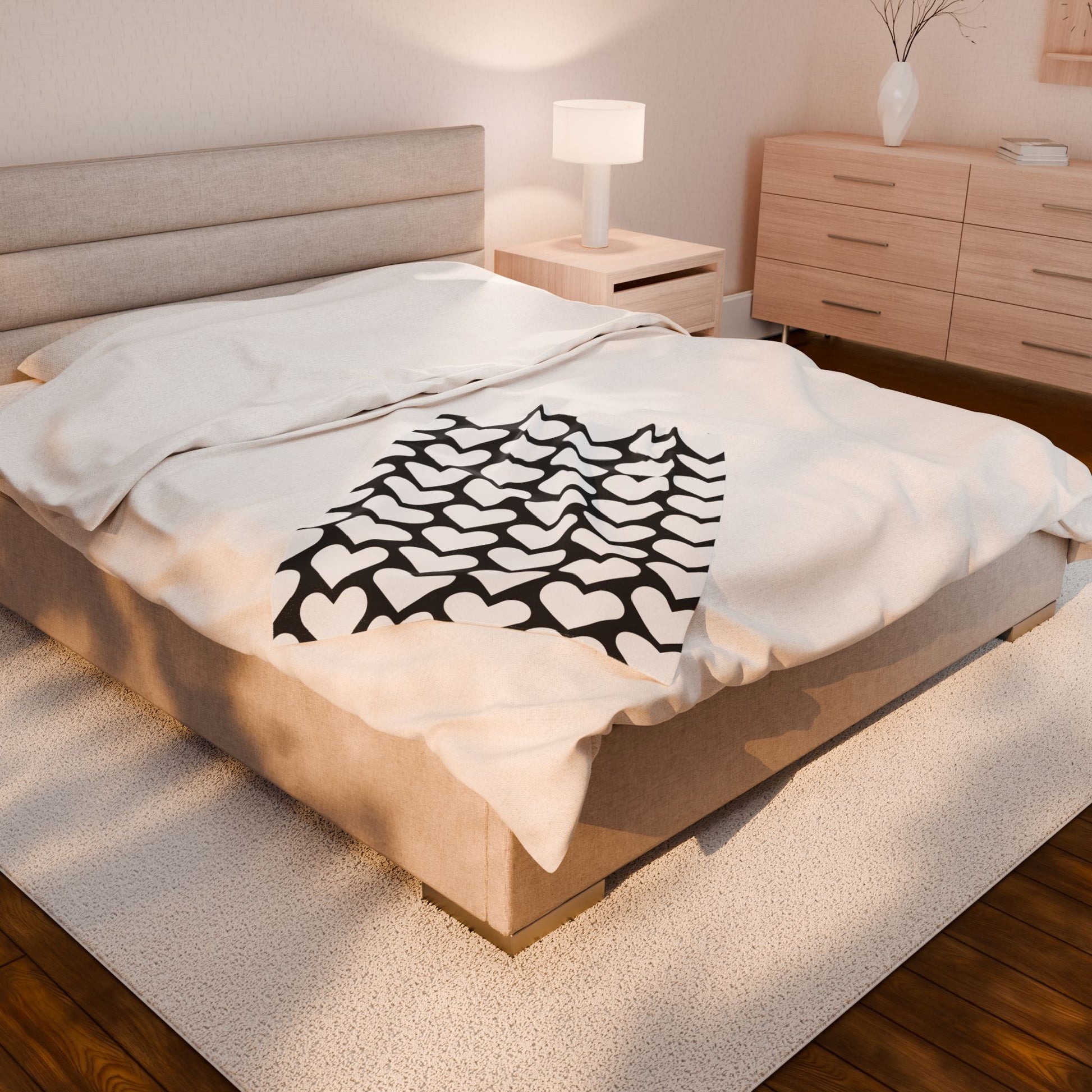 Cozy Heart Print Velveteen Plush Blanket
